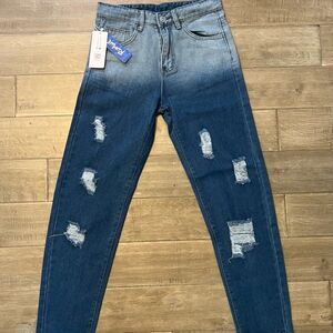Romwe Women's Jeans Size 28 Blue Distressed Straight Leg Denim NWT.           MT